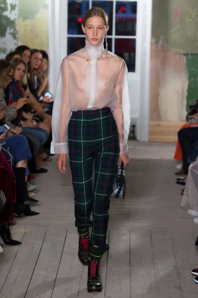 Look 38